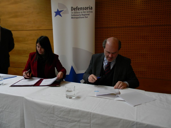 Nuevo convenio firmó la Defensora Regional en búsqueda de una defensa especializada de mayor calidad.