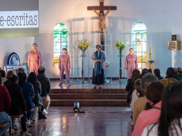 La actriz nacional Solange Lackington fue la protagonista de la obra presentada en la c&aacute;rcel de mujeres de San Miguel.