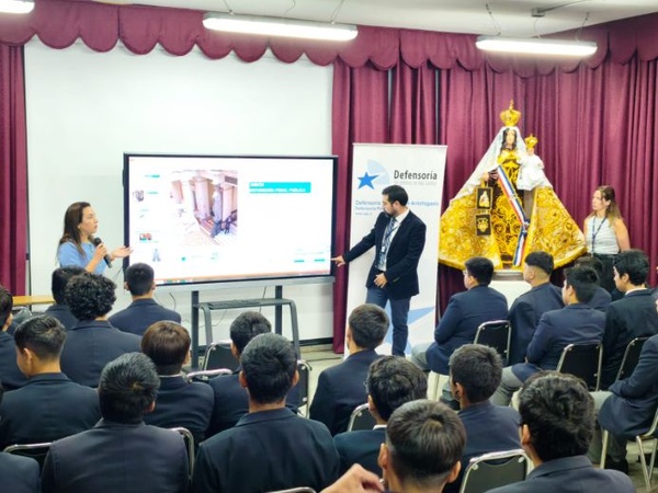 El Colegio Salesiano "Don Bosco" fue el lugar donde se dio inicio a este ciclo de charlas para estudiantes de la regi&oacute;n
