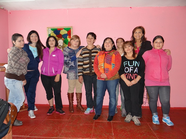 Las internas del penal de Punta Arenas mostraron su interés en los temas abordados durante el díalogo participativo.