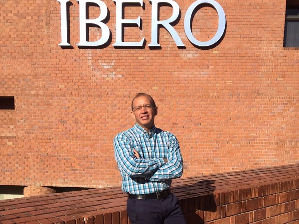 . En la Universidad Iberoamericana de ciudad de México el Defensor Regional del Biobío, Osvaldo Pizarro,  capacita a defensores .