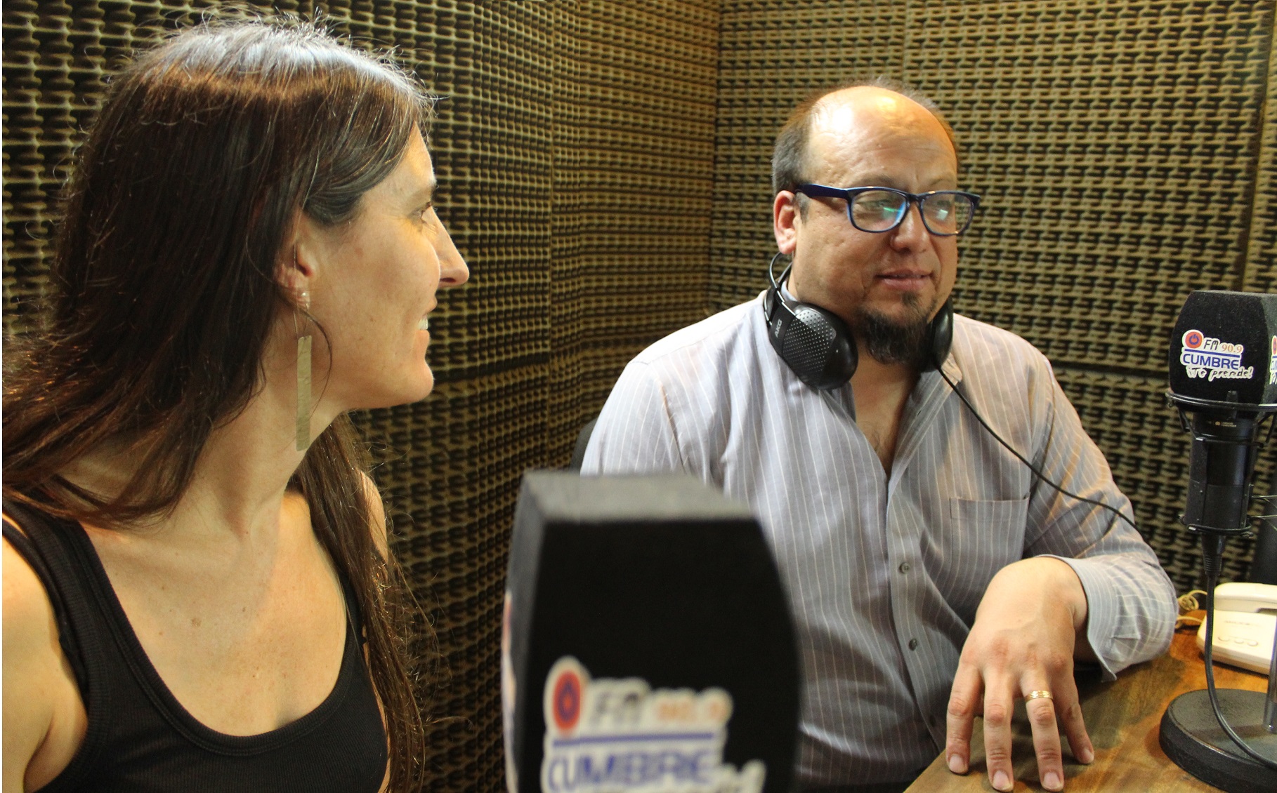 Francisca Sellés entrevistada en radio Cumbres de Colina acerca de las defensas especializadas de la Defensoría.