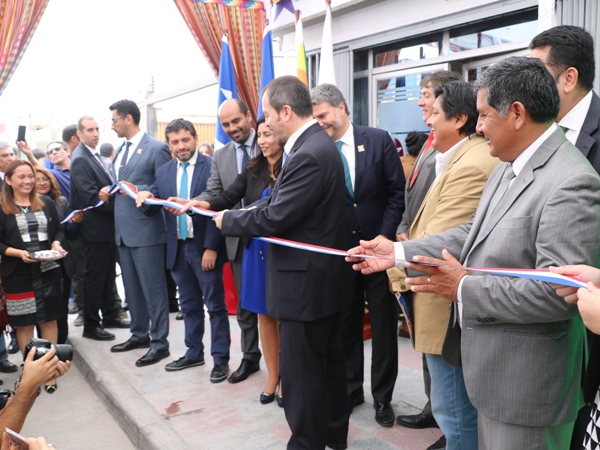 El Defensor Nacional, Andres Mahnke, y el Defensor Regional, Claudio Gálvez, inauguraron la nueva oficina de defensa penal aymara e indígena en Arica.
