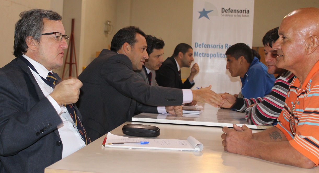 Helmuth Vargas, Carlos Mora, Rodrigo Barrera y Octavio Sufán atendieron a 300 imputados de Santiago I en el diálogo participativo.