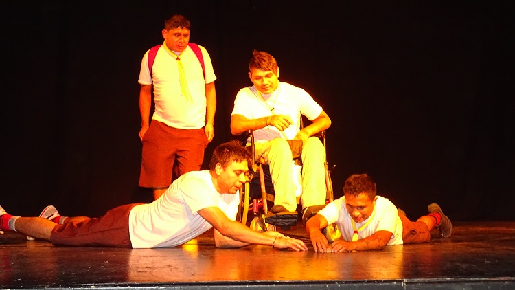 Una imagen de "Resiliencia", la creación teatral presentada por los internos del Centro de Cumplimiento Penitenciario de Antofagasta. 