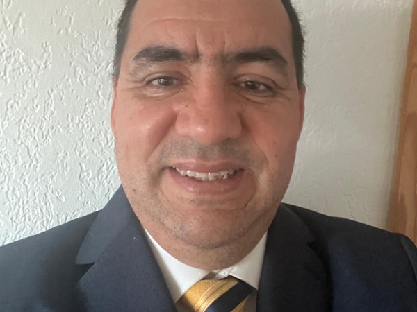 El defensor p&uacute;blico Hugo Le&oacute;n Saavedra logr&oacute; revocar la prisi&oacute;n preventiva decretada contra su representado.