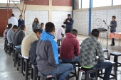 El Defensor Regional y la Jefa de Estudios permanecieron reunidos más de una hora con los jóvenes del CIP-CRC