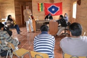La facilitadora intercultural realizaba la traducción en mapudungun 