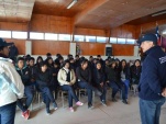 Atentos y ordenados los jóvenes del Liceo de Colchane participaron de la charla de difusión de la Defensoría.