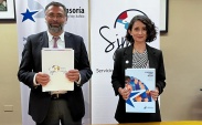Defensor Regional de Antofagasta y Directora Nacional de SJM firmaron convenio de colaboración 