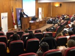 El Defensor Nacional Andrés Mahnke inauguró un seminario sobre condiciones carcelarias en Chile, en la U. de Talca.