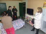  Defensora regional dialogó con la única mujer que cumple condena en la cárcel de Natales
