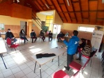 En la sede social de la Villa el Bosque en Laraquete se reunieron las agrupaciones mapuches con defensores especializados de la zona 