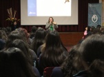 En la charla participaron m&aacute;s de 100 alumnas del colegio "Mar&iacute;a Auxiliadora".