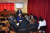 tras la charla sobre Proyecto Inocentes, los alumnos de la carrera de Derecho participaron en un taller para analizar casos.