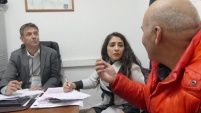 El cónsul argentino y la abogada de estudios de la DPP se entrevistaron con 4 internos de la cárcel de Rancagua.