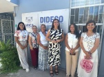 Equipo de la Defensor&iacute;a Regional junto a profesionales de DIDECO de la Municipalidad de Arica, en reuni&oacute;n de coordinaci&oacute;n.