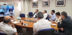 En Santiago, el Defensor Nacional encabezó la videoconferencia junto a todos los directivos nacionales.