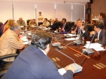 El Defensor Regional de Tarapacá exponiendo en la reunión del CORE de esa región.
