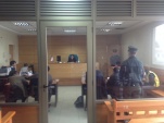 Defensor penal público Leonardo González, le restó credibilidad al relato de la testigo que inculpaba a los detenidos.