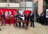 La Defensora Metropolitana Norte junto al Gobernador Claudio Orrego, el Fiscal Centro Norte Xavier Armendáriz, en la firma del convenio.