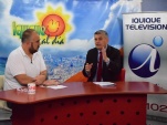 El Defensor Regional Marco Montero, en plena entrevista en el canal Iquique TV.