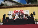 Durante la visita, las internas del penal de Valparaíso organizaron un evento que incluyo presentaciones musicales.